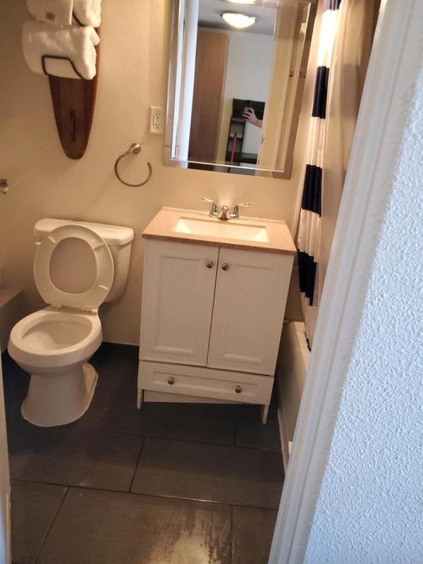 Desert Hills Motel image 12