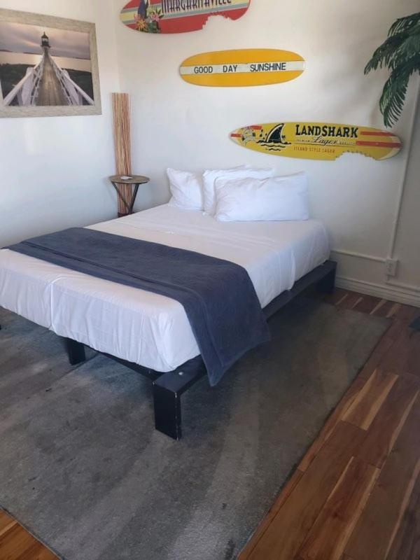 Desert Hills Motel image 14